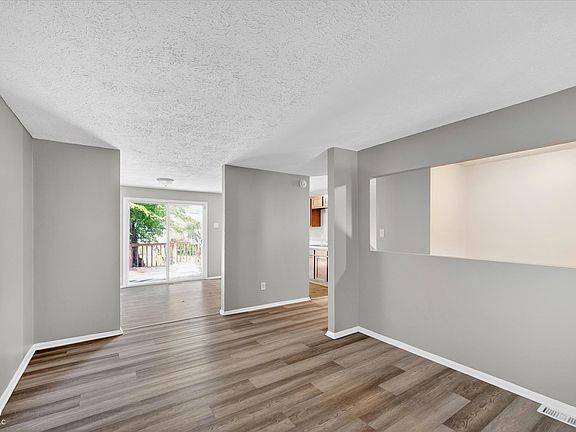 4th image of 10322 Starview Dr