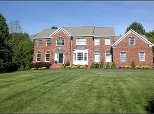 6 Edgewood Ter, Randolph, NJ 07869