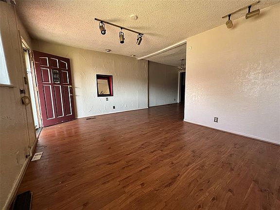 4th image of 2809 NE 18th St