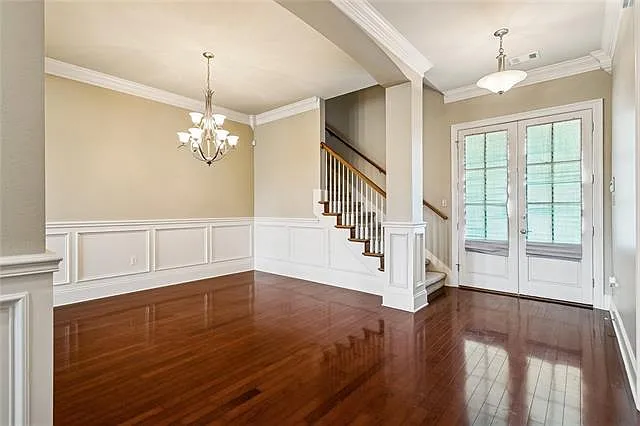 4 bed, 3.0 bath, 2700 sqft, $3,500 — Photo 3