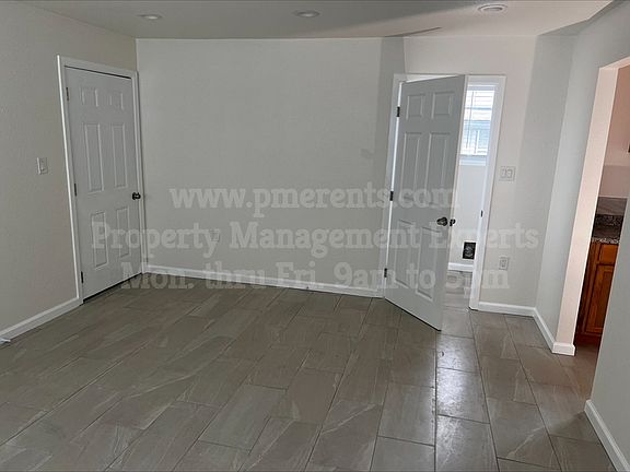 2nd image of 2206 Buena Vista Ave