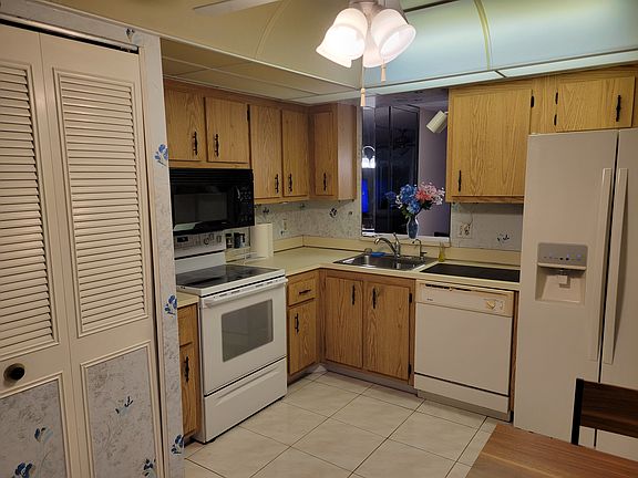 4th image of 6675 S Oriole Blvd APT 302