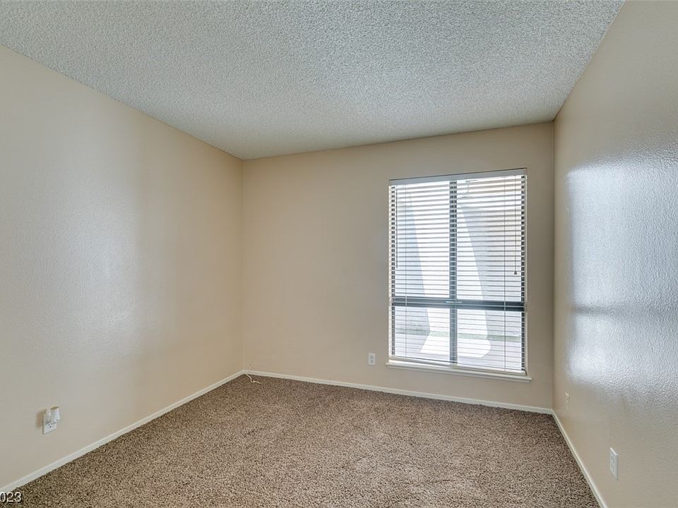 5612 Whiteridge Ave, Las Vegas, NV 89107 | Zillow