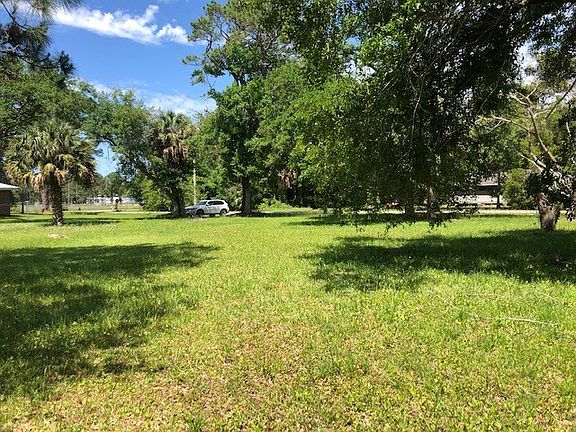 4th image of 158 13th St