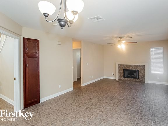 5th image of 740 Canyon Country Cir