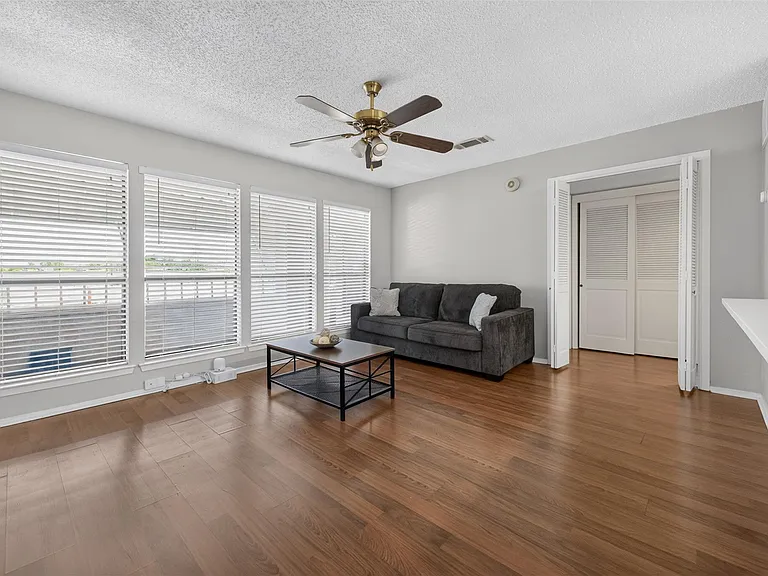 3115 Helms St #314 — Photo 23