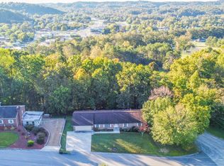 106 Circle Dr, Harriman, TN 37748