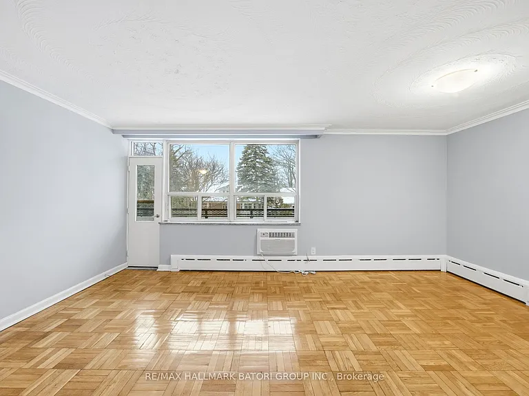 221 Russell Hill Rd #303 — Photo 8