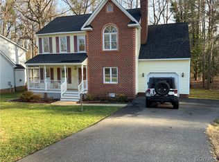 5511 Chestnut Bluff Rd, Midlothian, VA 23112