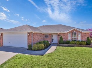 1004 Applewood Cir, Centerton, AR 72719
