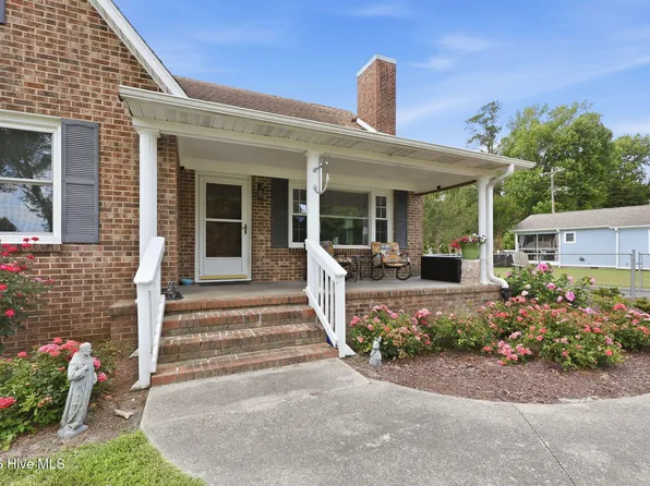 534 Gillikin Road, Beaufort, NC 28516