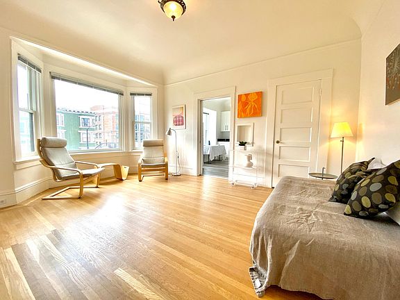 5th image of 810 Masonic Ave #5