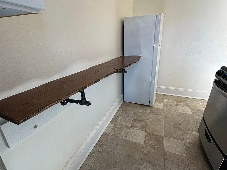 344 W Orange St #5 — Photo 10