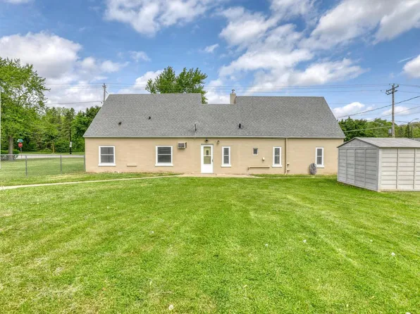 4325 W Grange AVENUE, Greenfield, WI 53220