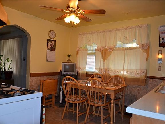 2nd image of 30 Hazelwood Ave