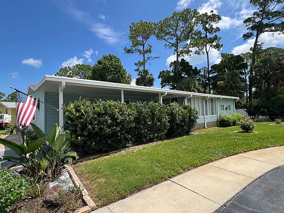 3rd image of 1000 Walker St Lot 391