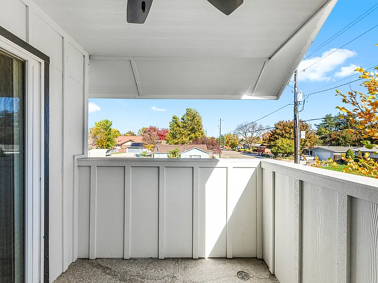 4835 N Mitchell St — Photo 36