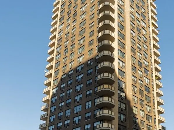 301 East 87th Street 17D image 1 of 7