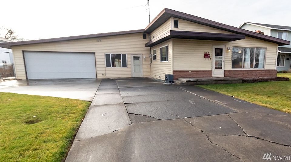 1st image of 808 S Sycamore Ln
