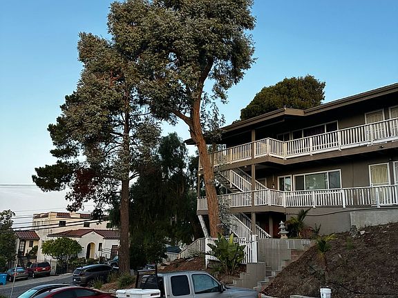 4th image of 611 Virginia St APT 10