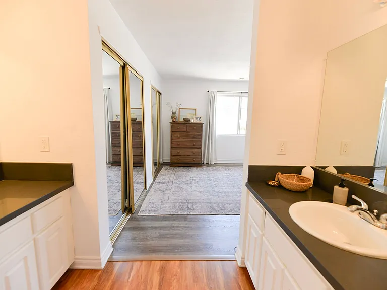2627 S. El Camino Real — Photo 13