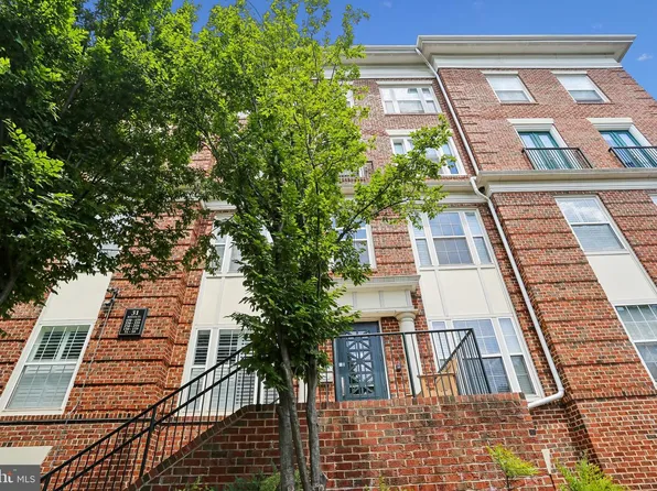 31 Booth St Unit B56, Gaithersburg, MD 20878