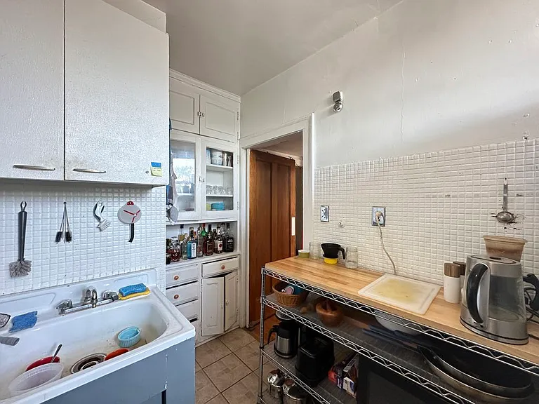 3711 N Hoyne Ave #4 — Photo 6