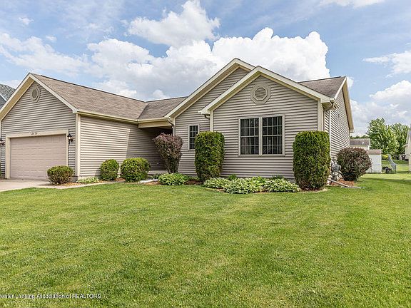 3rd image of 3479 Donamere Dr