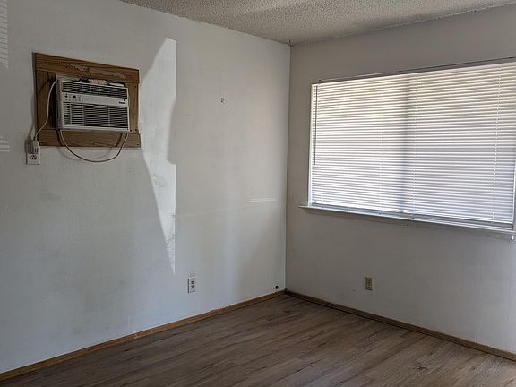 3rd image of 2600 Lanning Ave