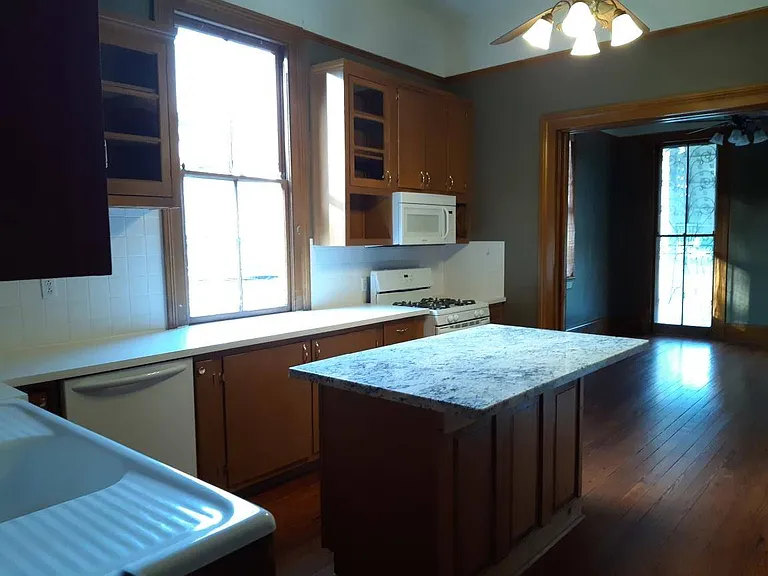 4235 Saint Ann St #4235 — Photo 6