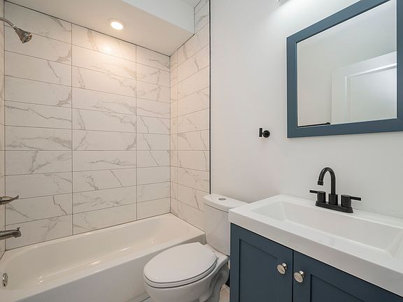 5th image of 2325 N 33rd St Unit A