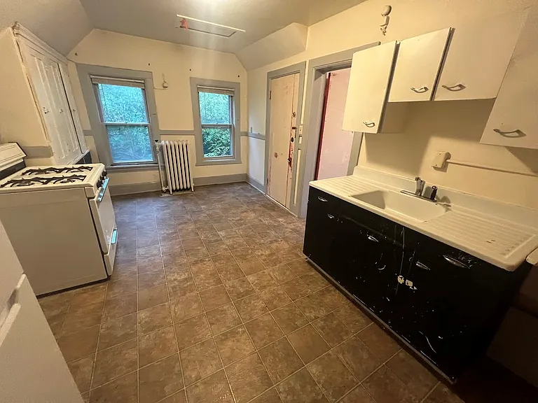221 N Livingston St #3 — Photo 5