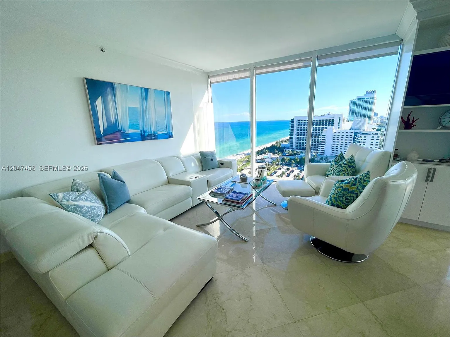Green Diamond Condo — Photo 2