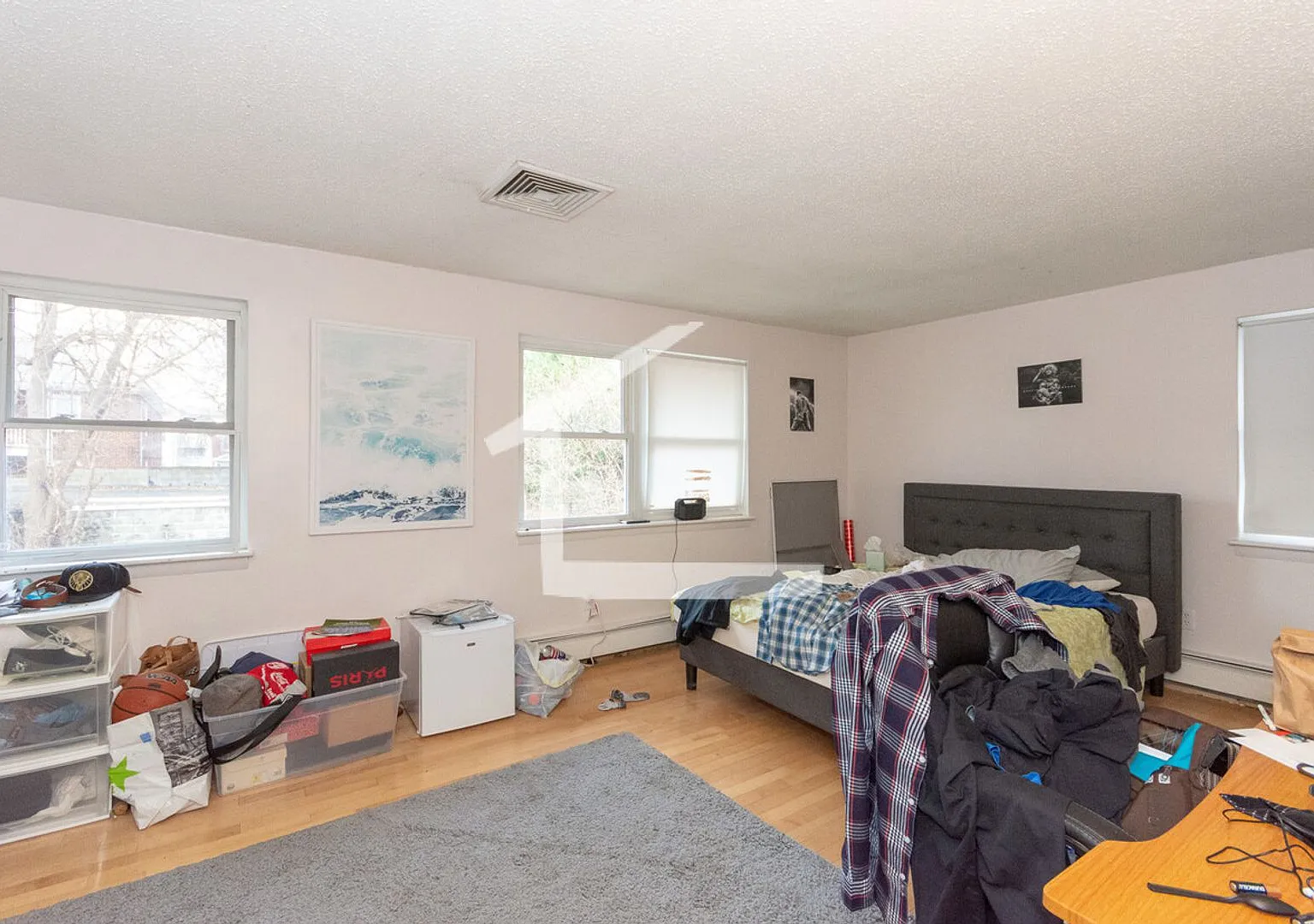 Near BU! Massive Single Family Home over 3000 sq ft and laundry in unit! — Photo 2