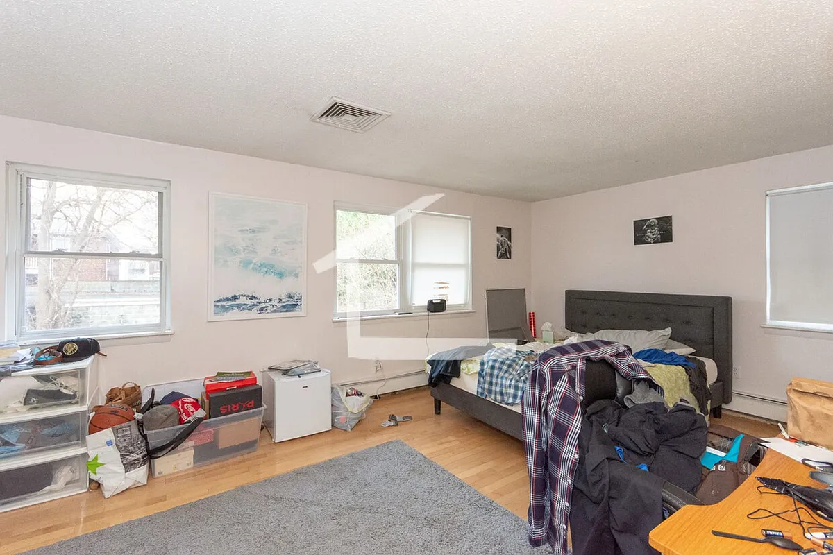 Building Photo - 149 Thorndike St #4
