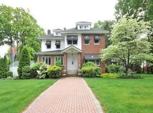 150 Fairview Ave, Chicopee, MA 01013