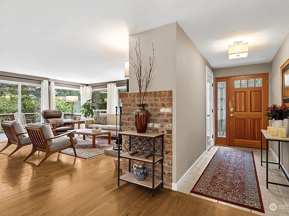 5th image of 18540 60th Avenue NE