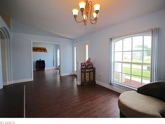 5th image of 2619 NE 21st Pl