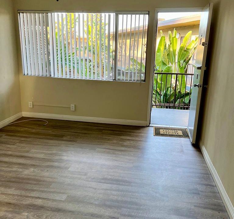 18563 Clark St APT 211A, Tarzana, CA 91356 | Zillow