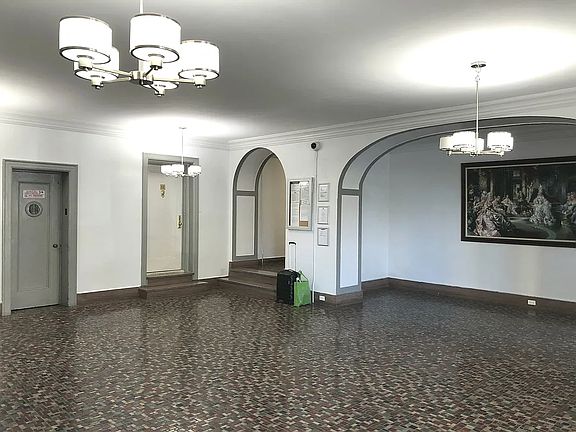 3rd image of 10920 Queens Blvd APT 6H