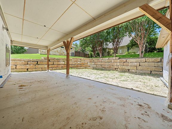 4th image of 416 Keys Creek Dr