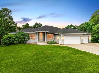 N1507 Meadow Ridge Rd, La Crosse, WI 54601