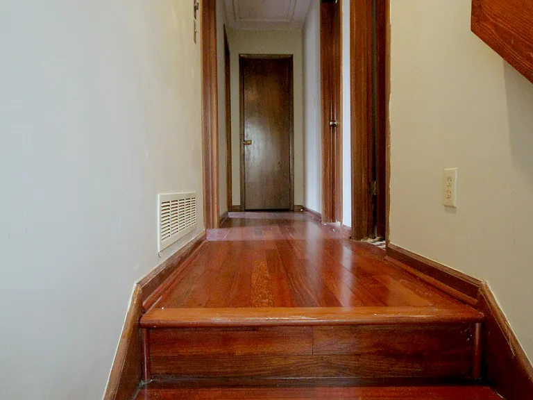 747 Bayliss Dr — Photo 17