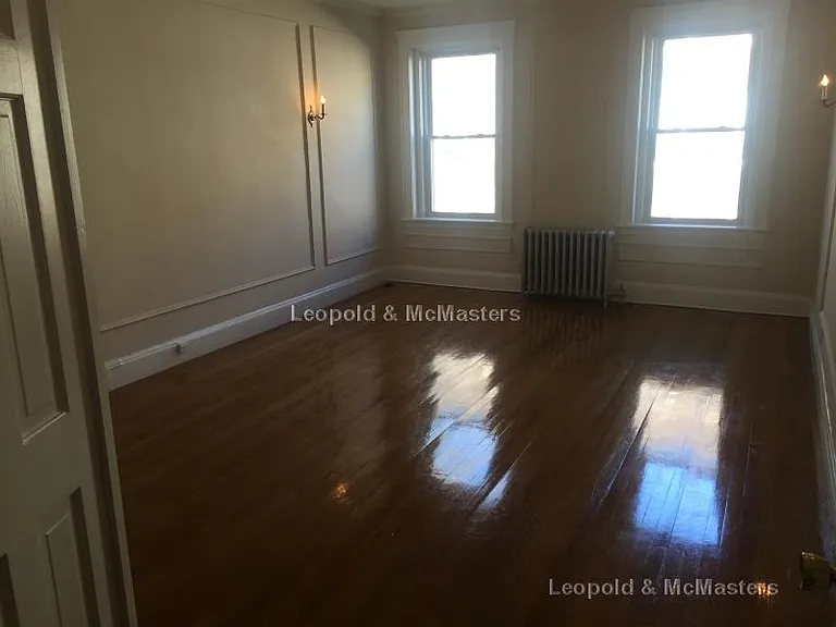 12 Short St #5 — Photo 21