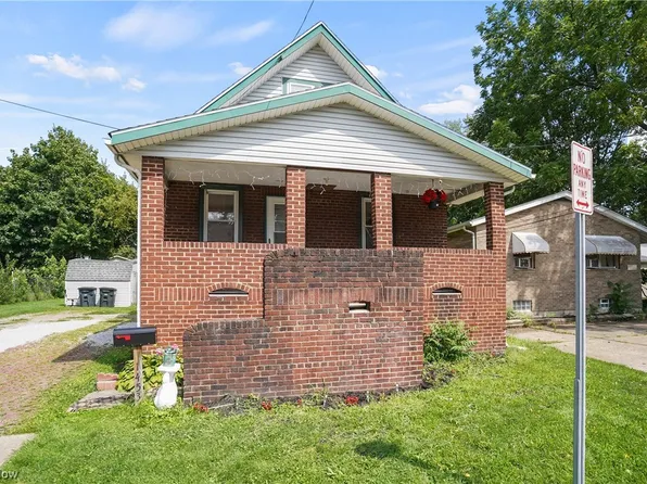 1453 Andrus St, Akron, OH 44301