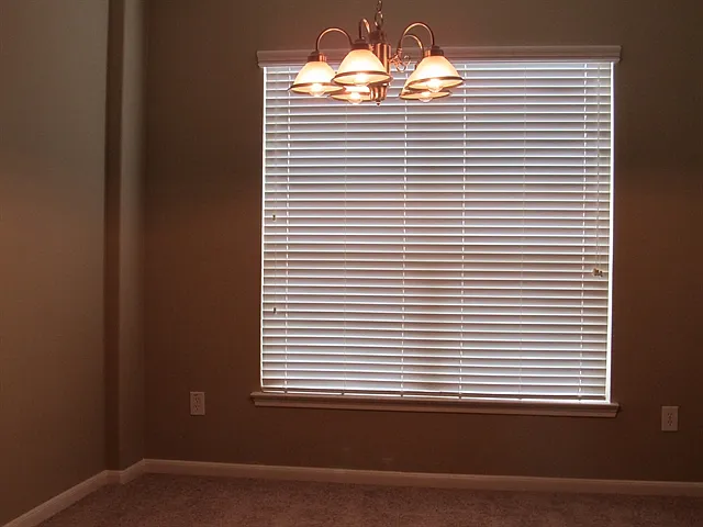 5 bed, 3.5 bath, 3022 sqft, $2,795 — Photo 4