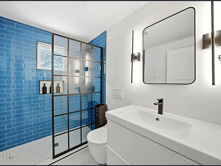 200 Aspen Dr — Photo 10
