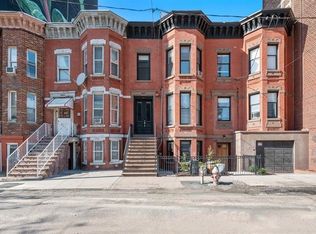 22 Cottage St, Jersey City, NJ 07306