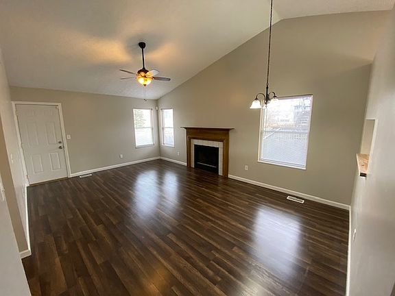 4th image of 356 Effington Ln