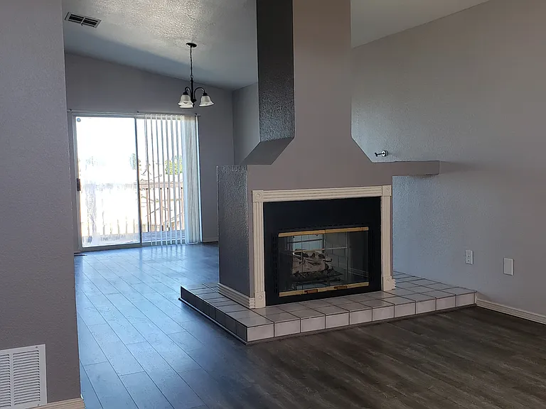 3721 Agate St — Photo 9